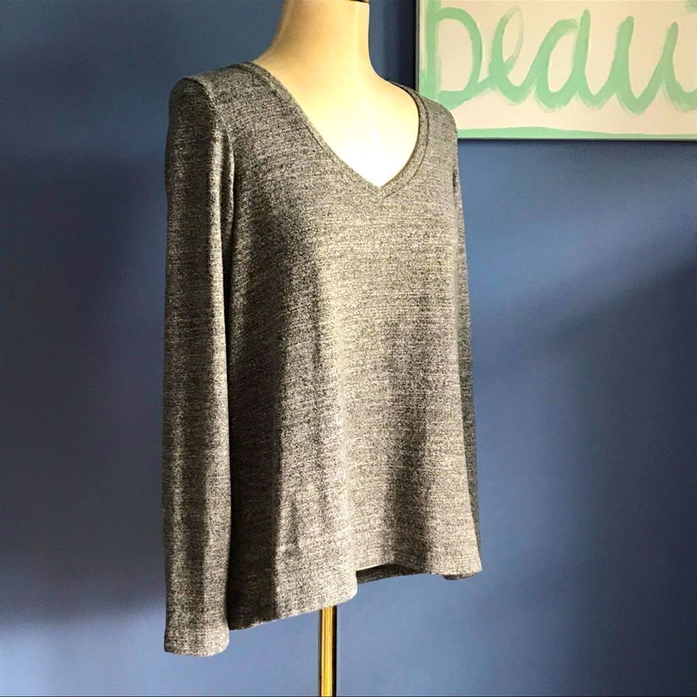 AEO American Eagle Soft Sexy Hi Low Top - Medium - New without tags condition